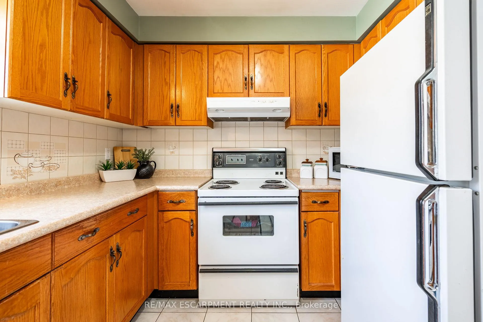 Photo 14 of 35 Republic Avenue, Hamilton, Crerar — HOMEH