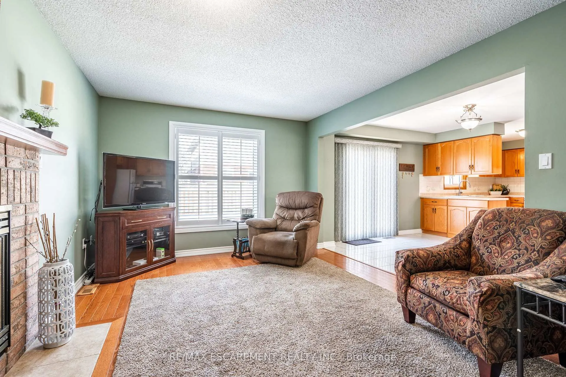 Photo 19 of 35 Republic Avenue, Hamilton, Crerar — HOMEH