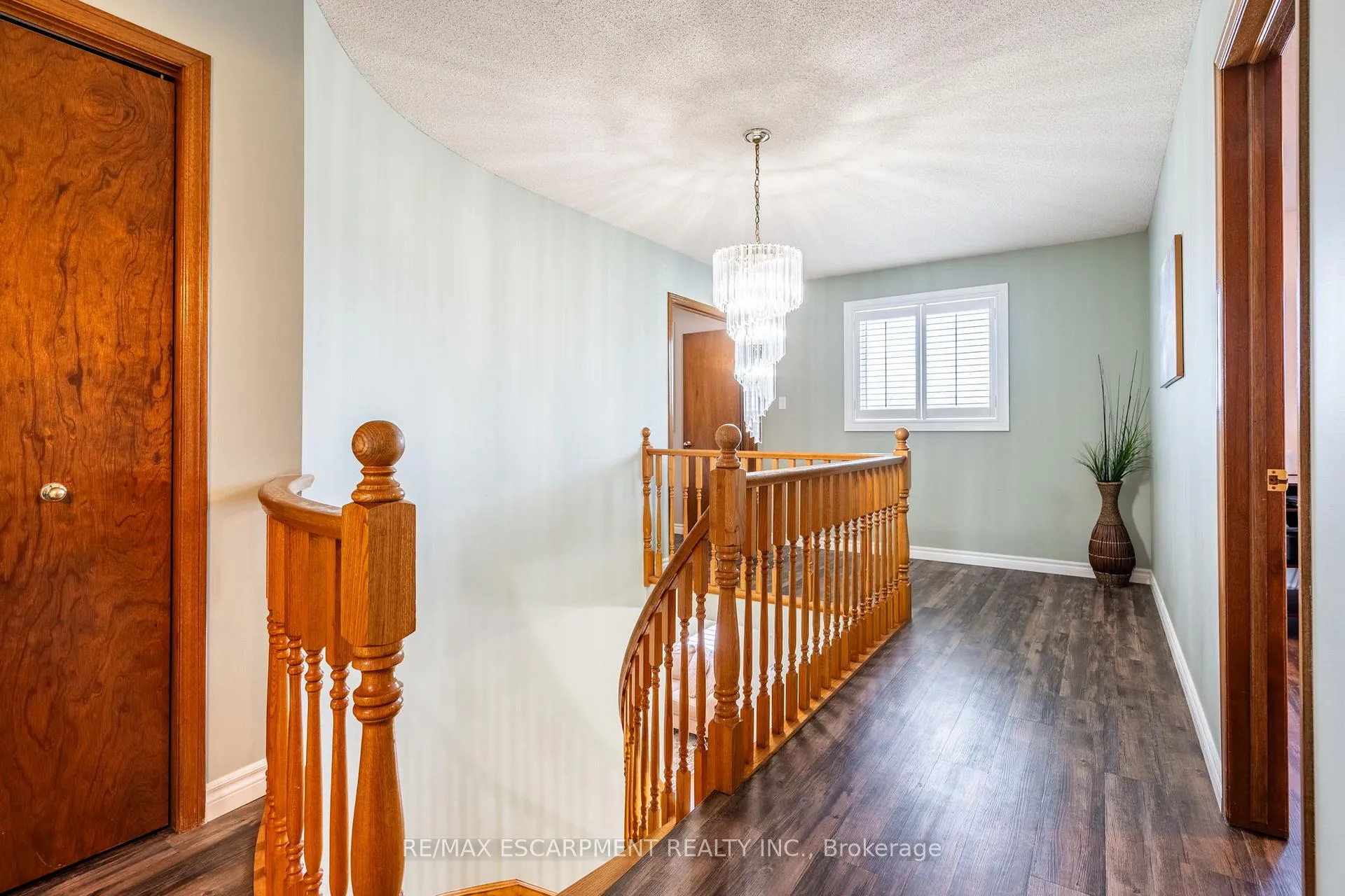 Photo 22 of 35 Republic Avenue, Hamilton, Crerar — HOMEH