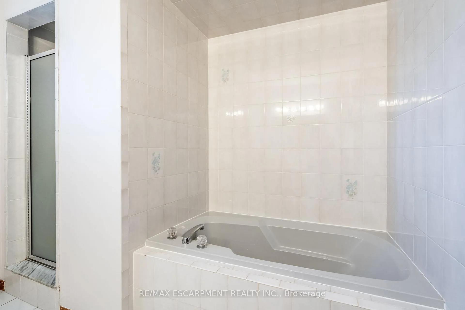 Photo 24 of 35 Republic Avenue, Hamilton, Crerar — HOMEH