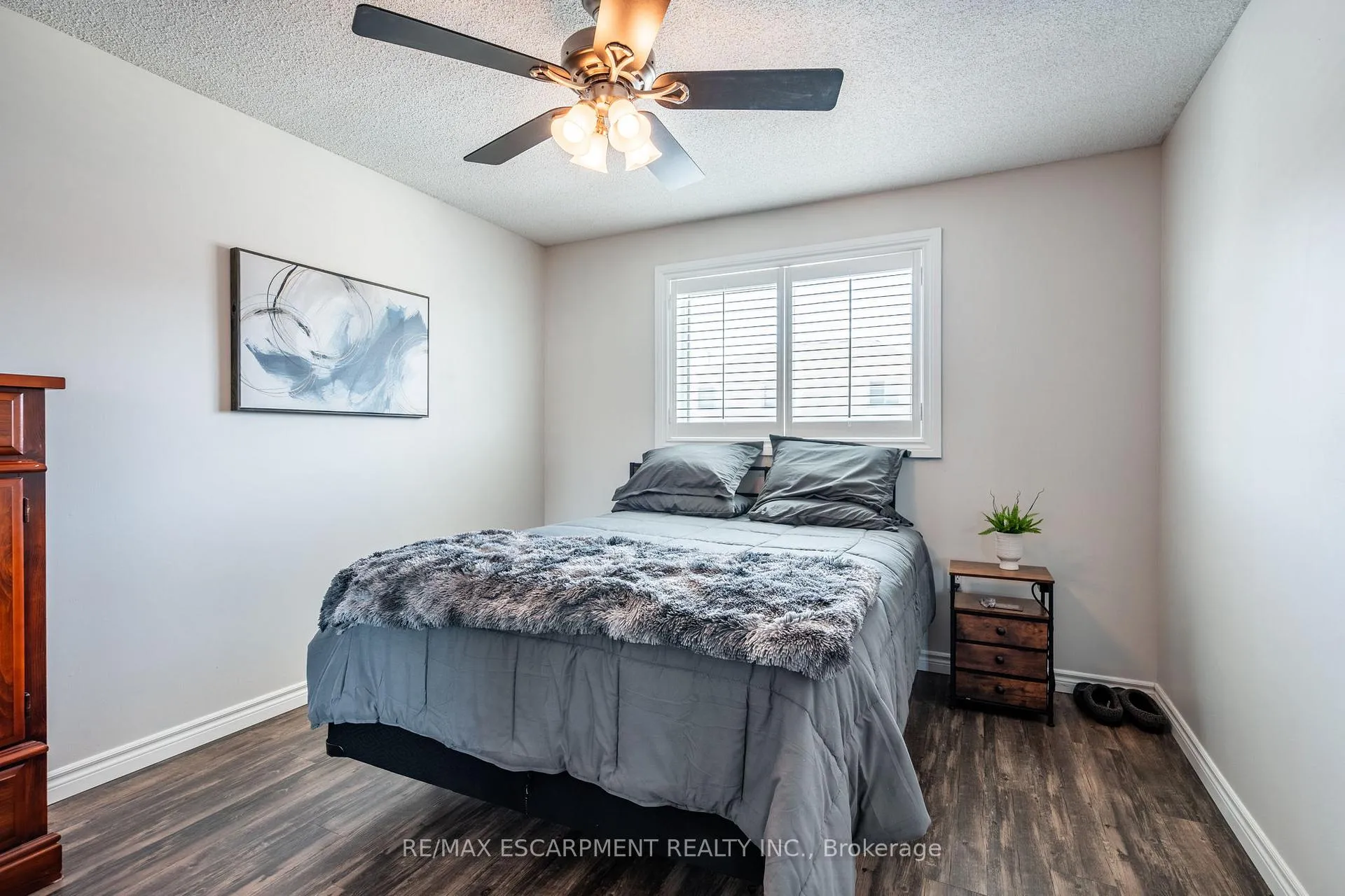 Photo 25 of 35 Republic Avenue, Hamilton, Crerar — HOMEH