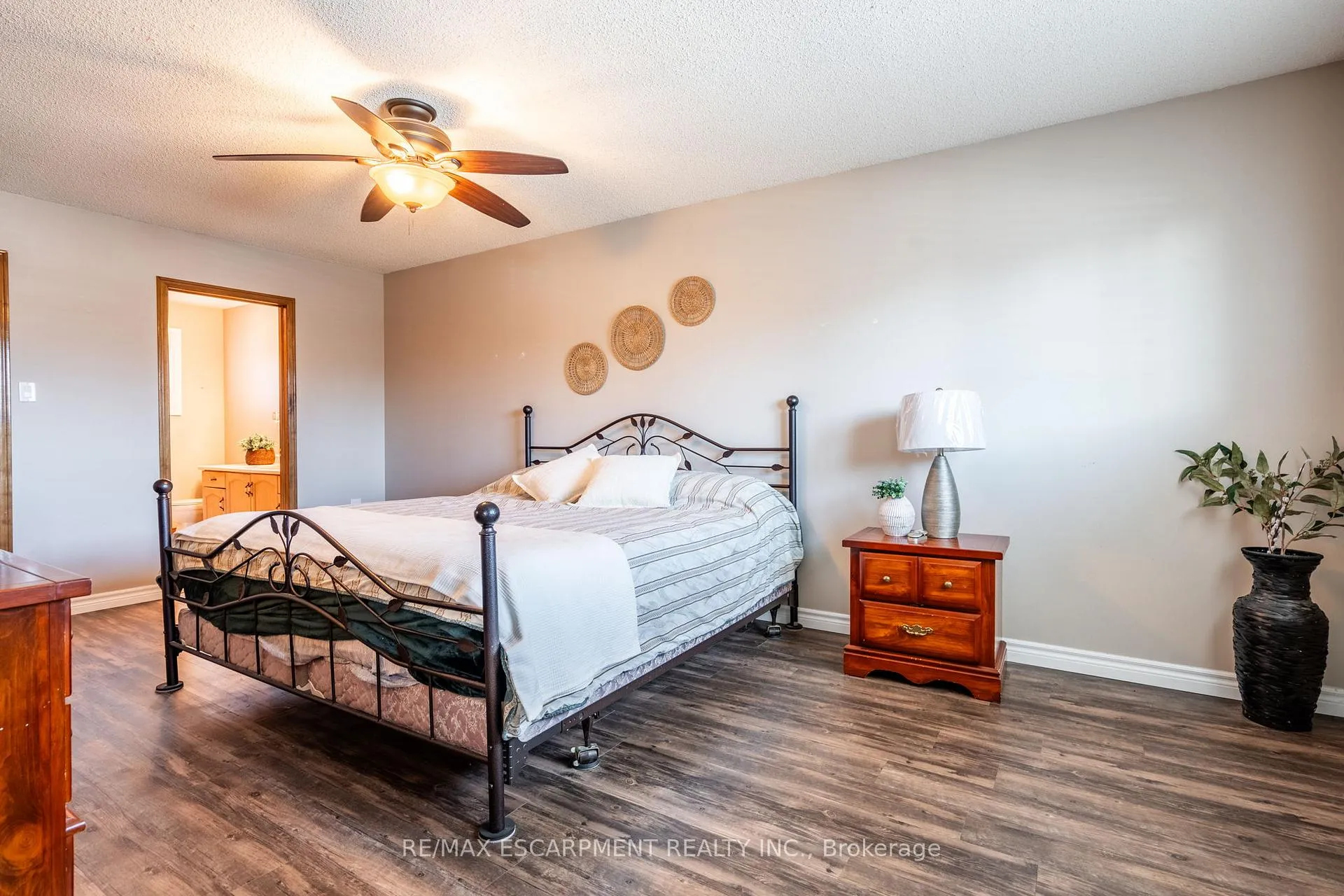Photo 29 of 35 Republic Avenue, Hamilton, Crerar — HOMEH