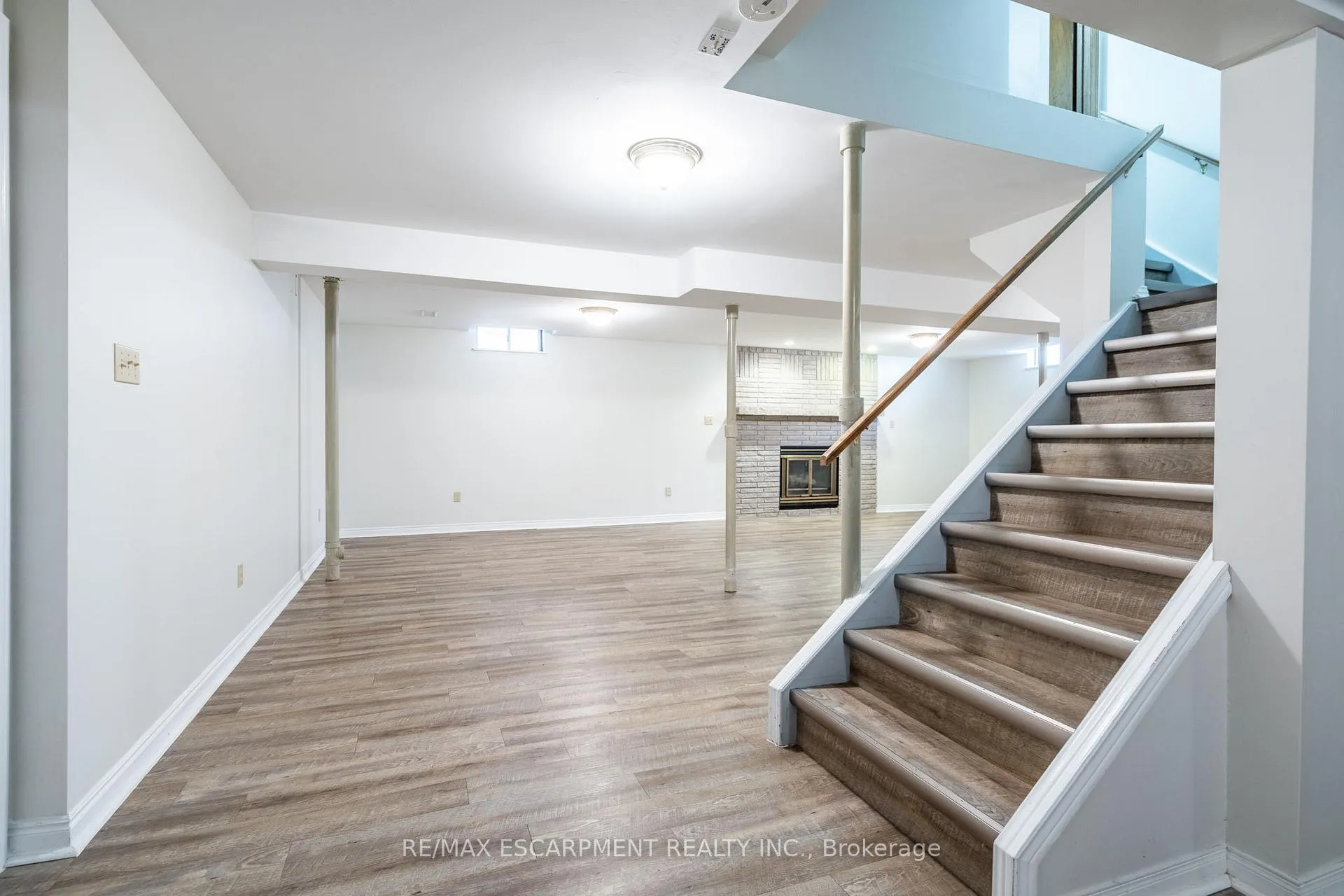Photo 34 of 35 Republic Avenue, Hamilton, Crerar — HOMEH