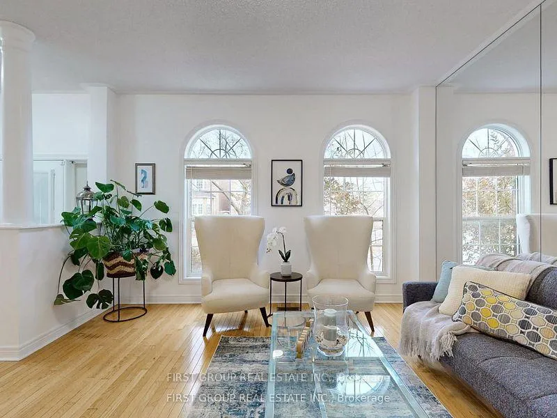 Photo 6 of 54 Country Glen Road, Markham, Cornell — HOMEH