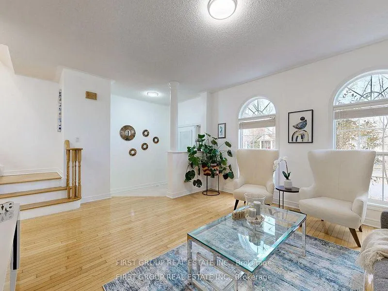 Photo 8 of 54 Country Glen Road, Markham, Cornell — HOMEH