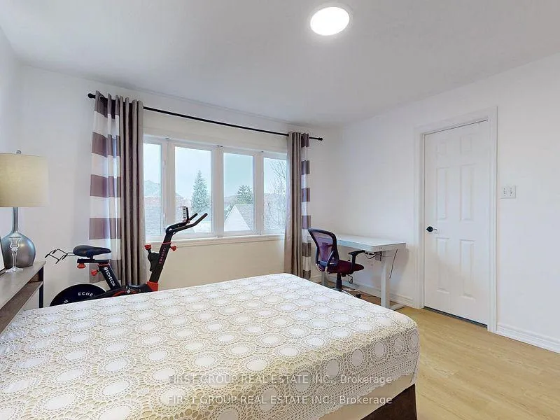 Photo 20 of 54 Country Glen Road, Markham, Cornell — HOMEH