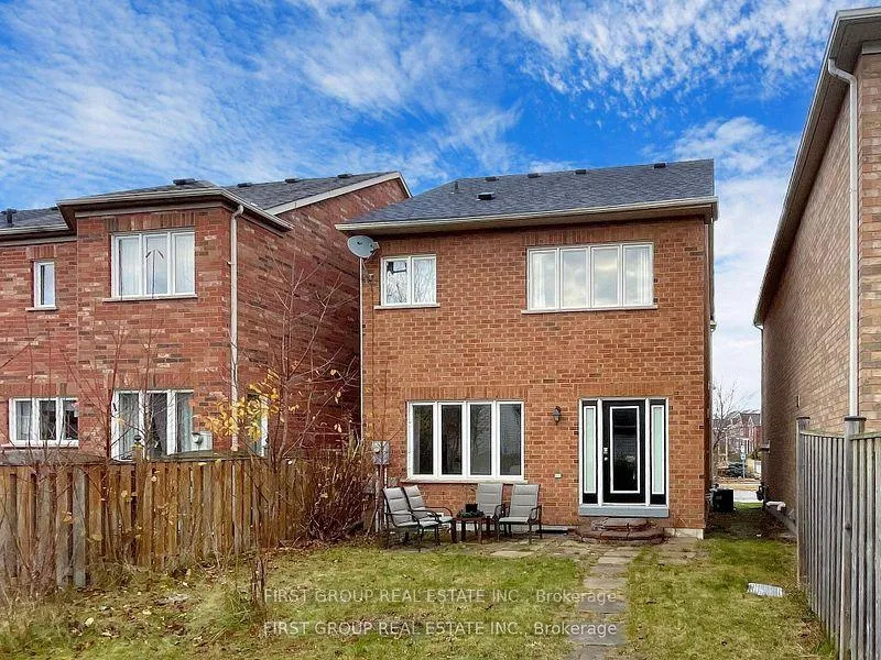Photo 32 of 54 Country Glen Road, Markham, Cornell — HOMEH