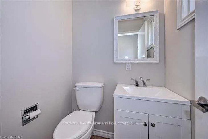 Photo 13 of 160 Arrowhead Crescent, Kitchener — HOMEH