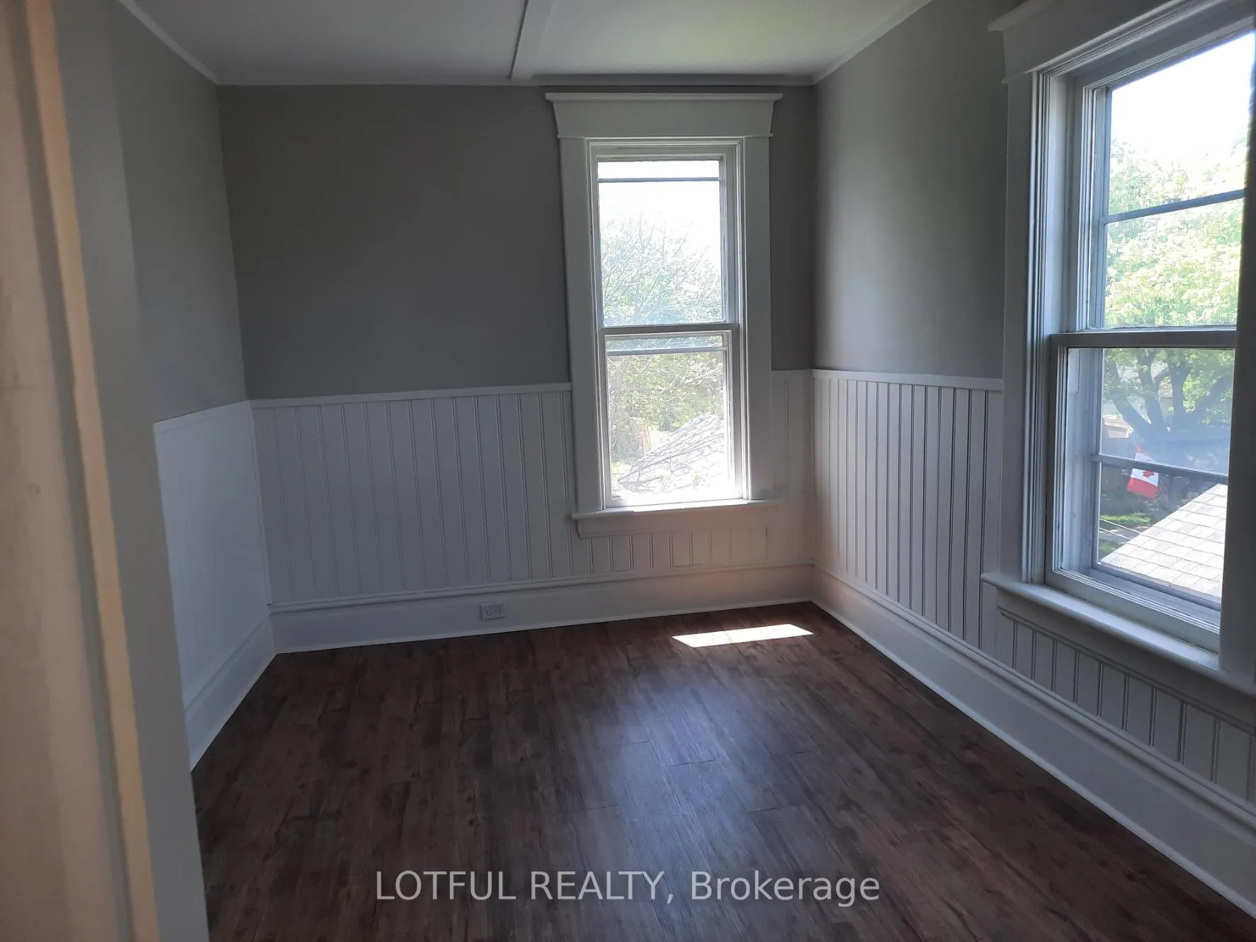 Photo 5 of Unit 2, 7-1/2 Montgomery Place, Smiths Falls — HOMEH