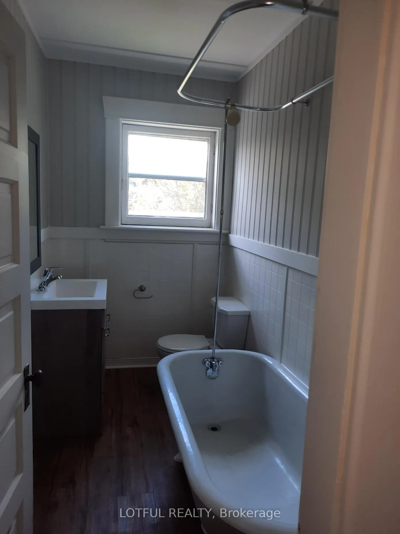 Photo 6 of Unit 2, 7-1/2 Montgomery Place, Smiths Falls — HOMEH