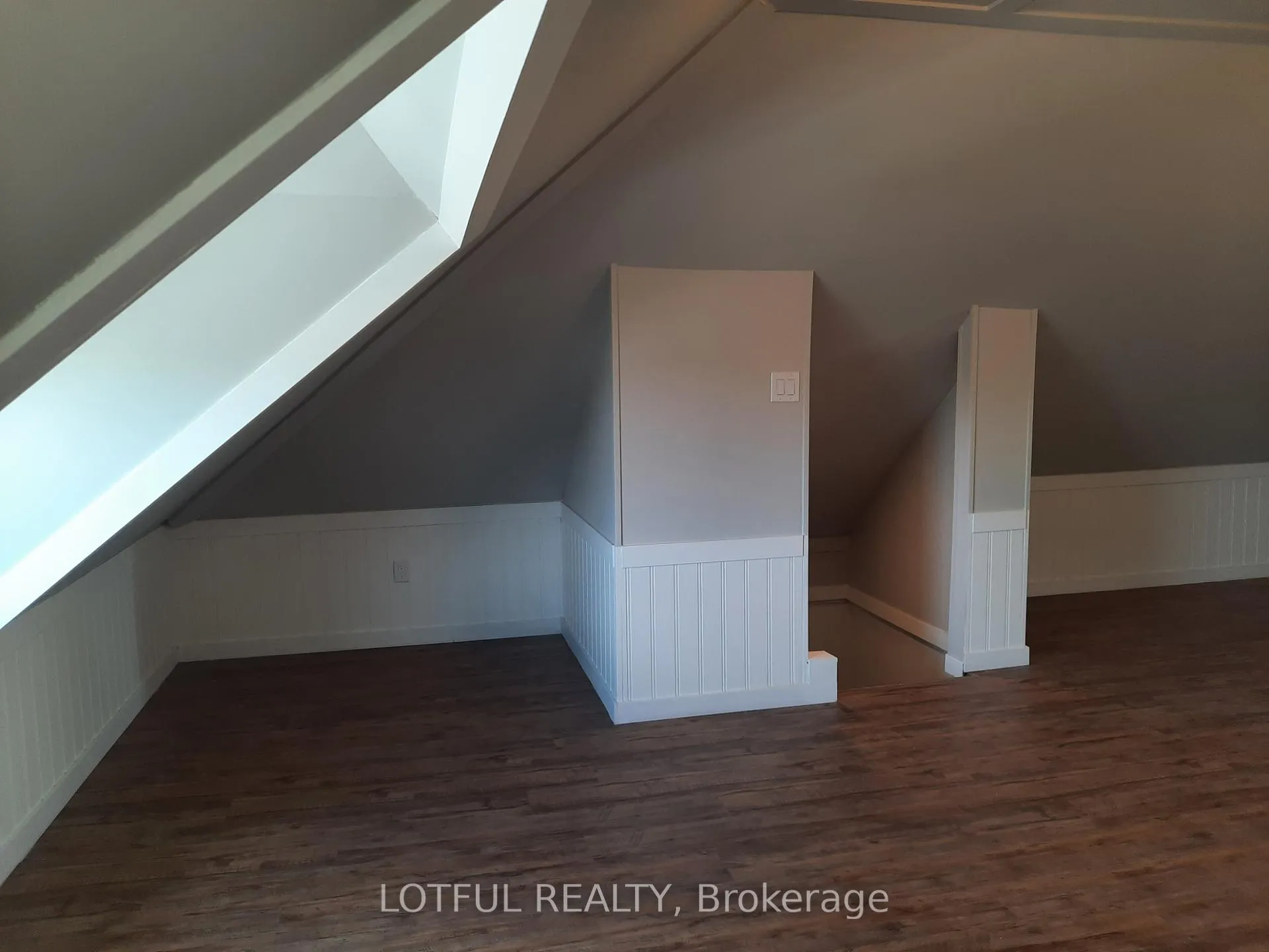 Photo 9 of Unit 2, 7-1/2 Montgomery Place, Smiths Falls — HOMEH