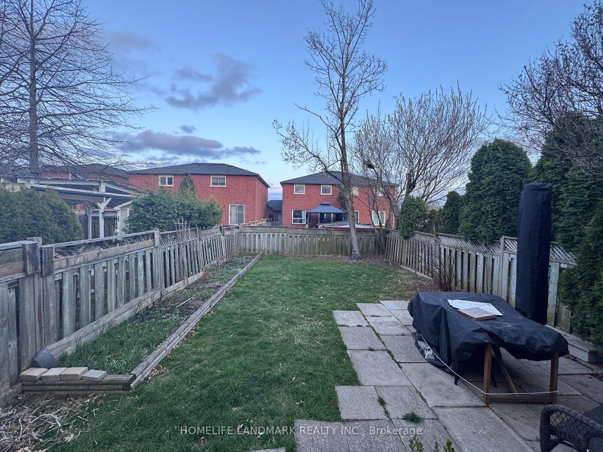 Photo 16 of 565 Amelia Crescent, Burlington, Appleby — HOMEH