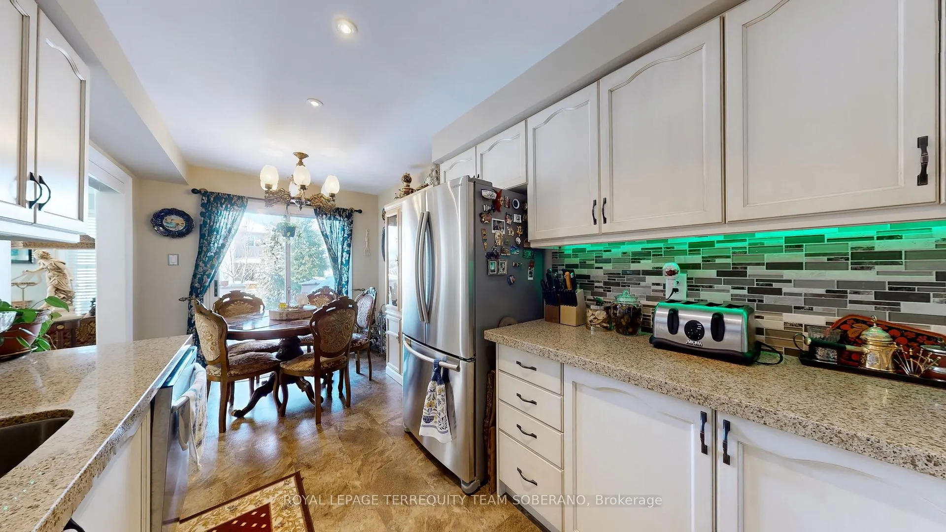 Photo 10 of 90 Vanguard Road, Vaughan, Patterson — HOMEH