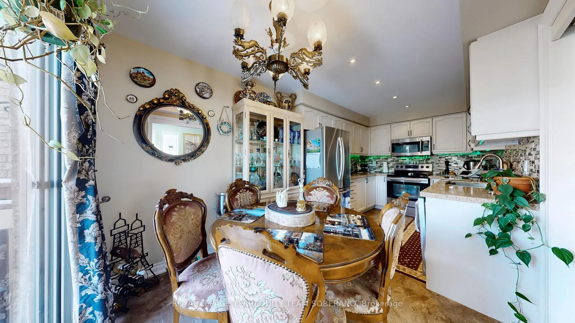 Photo 13 of 90 Vanguard Road, Vaughan, Patterson — HOMEH
