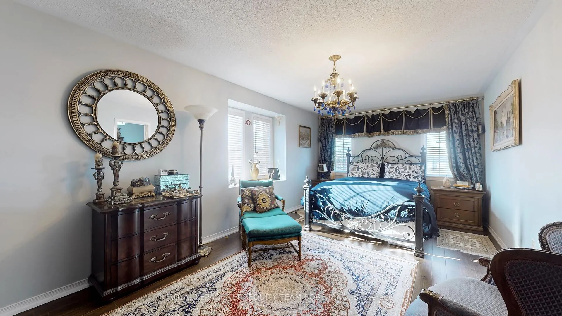 Photo 19 of 90 Vanguard Road, Vaughan, Patterson — HOMEH