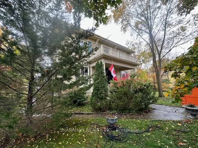 Photo 3 of 608 Ontario Street, Warwick, Watford — HOMEH