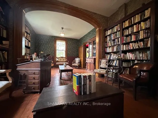 Photo 10 of 608 Ontario Street, Warwick, Watford — HOMEH