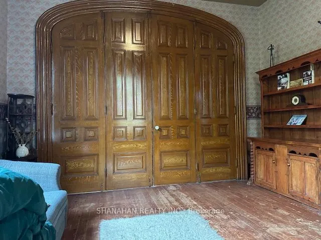 Photo 15 of 608 Ontario Street, Warwick, Watford — HOMEH