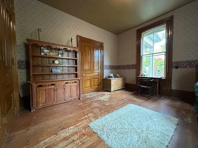 Photo 16 of 608 Ontario Street, Warwick, Watford — HOMEH