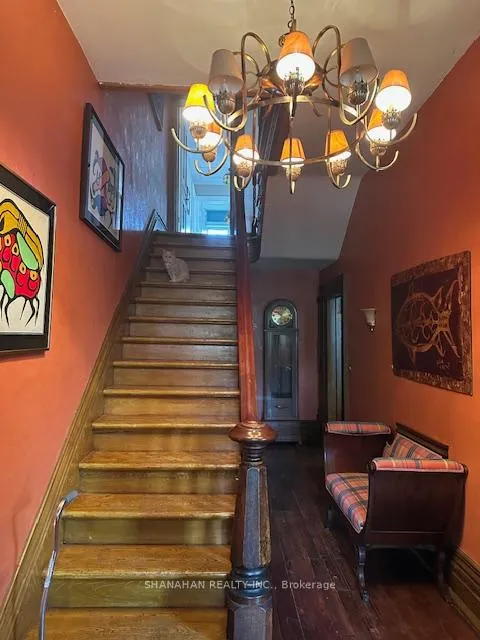 Photo 26 of 608 Ontario Street, Warwick, Watford — HOMEH
