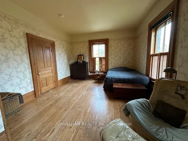 Photo 31 of 608 Ontario Street, Warwick, Watford — HOMEH