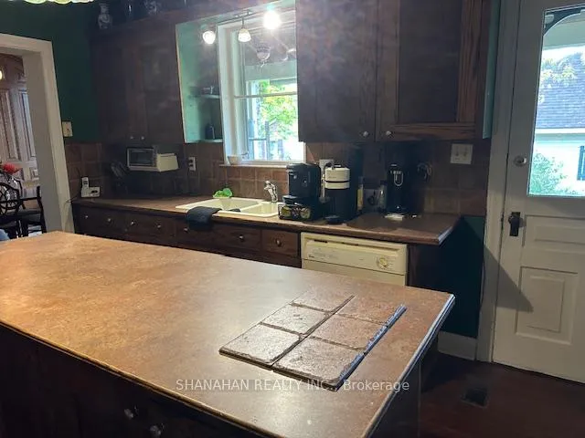 Photo 45 of 608 Ontario Street, Warwick, Watford — HOMEH