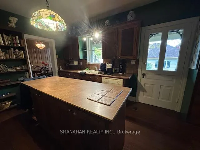 Photo 46 of 608 Ontario Street, Warwick, Watford — HOMEH