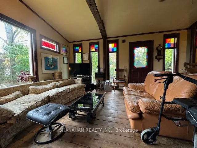 Photo 47 of 608 Ontario Street, Warwick, Watford — HOMEH