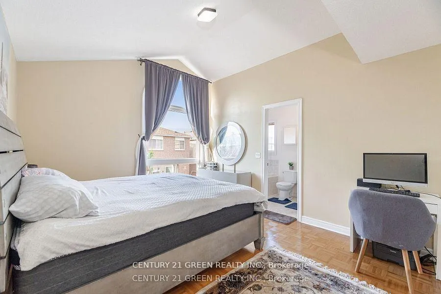 Photo 24 of 18 Fiddlehead Terrace, Scarborough, Malvern — HOMEH