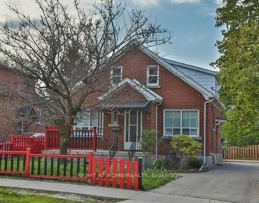Photo 4 of Unit UPPER, 950 Queens Boulevard, Kitchener, St. Marys Hospital — HOMEH