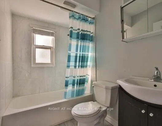 Photo 24 of Unit UPPER, 950 Queens Boulevard, Kitchener, St. Marys Hospital — HOMEH