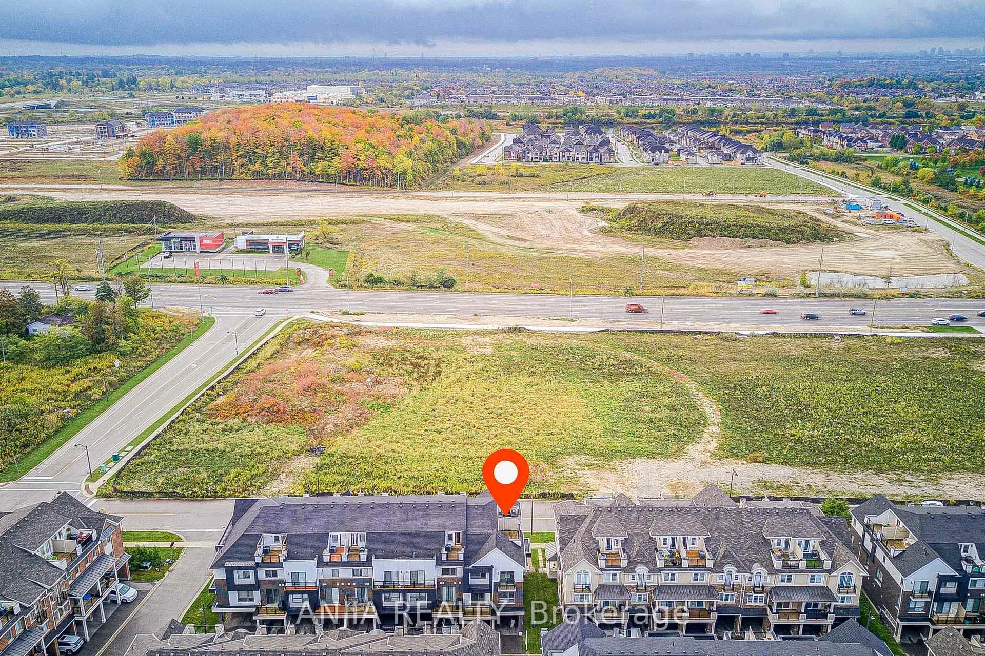 Photo 5 of 390 Arthur Bonner Avenue, Markham, Cornell — HOMEH