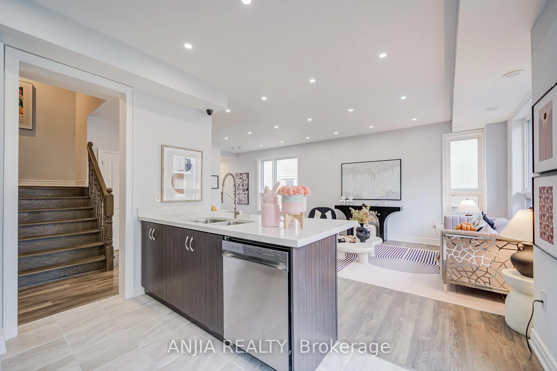 Photo 24 of 390 Arthur Bonner Avenue, Markham, Cornell — HOMEH