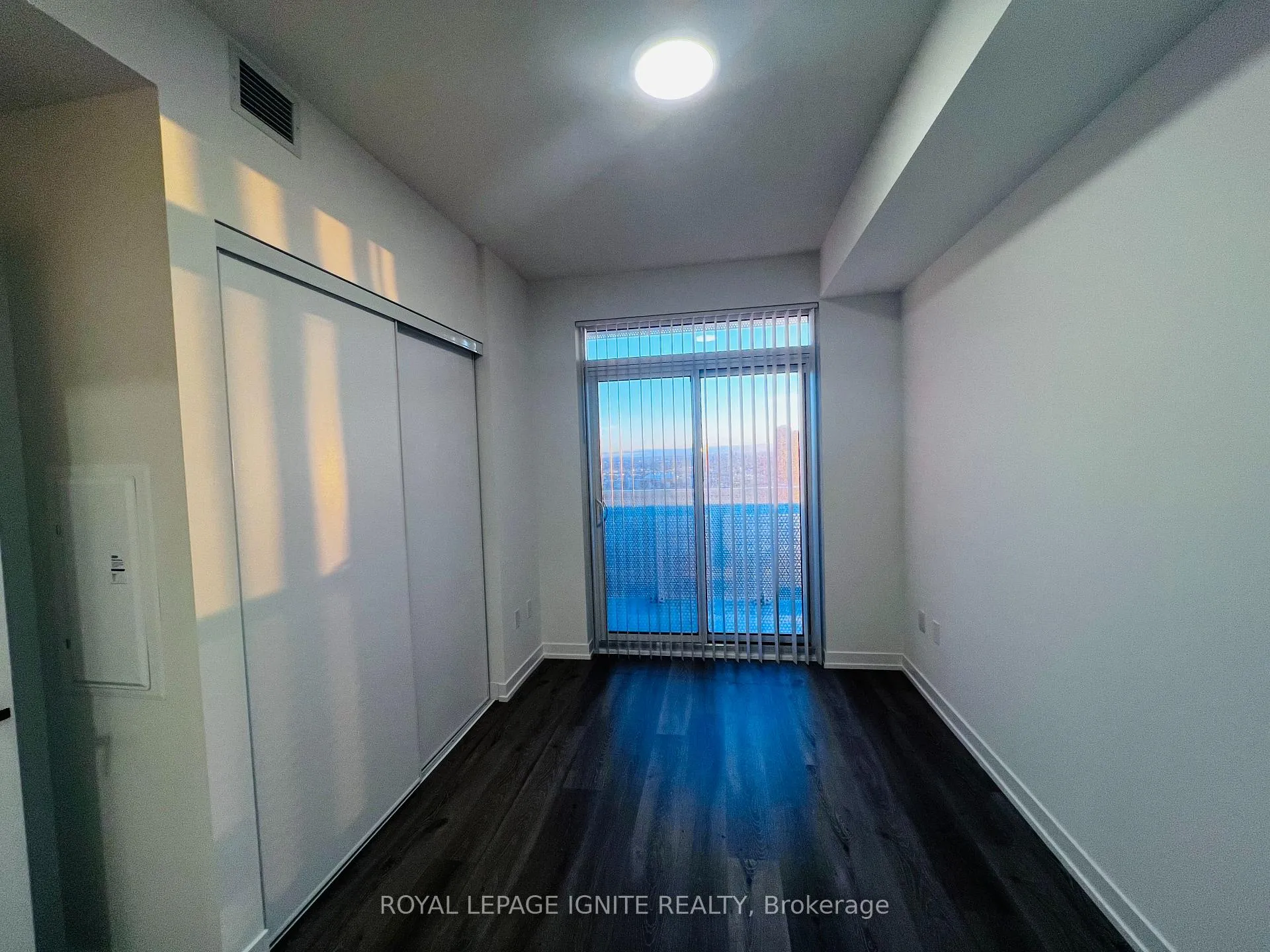 Photo 11 of Unit 1806, 225 Commerce Street, Vaughan, Vaughan Corporate Centre — HOMEH