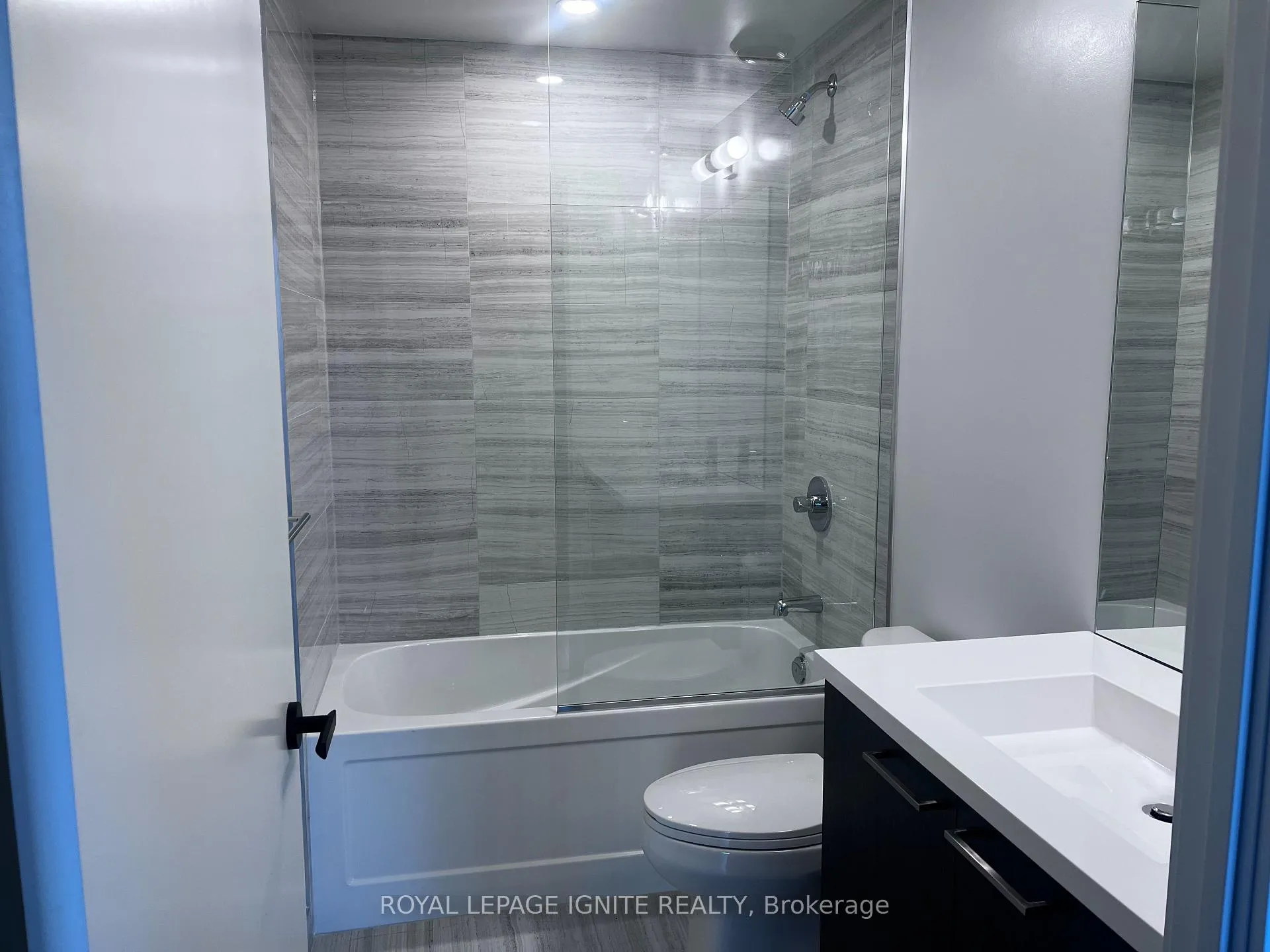 Photo 19 of Unit 1806, 225 Commerce Street, Vaughan, Vaughan Corporate Centre — HOMEH