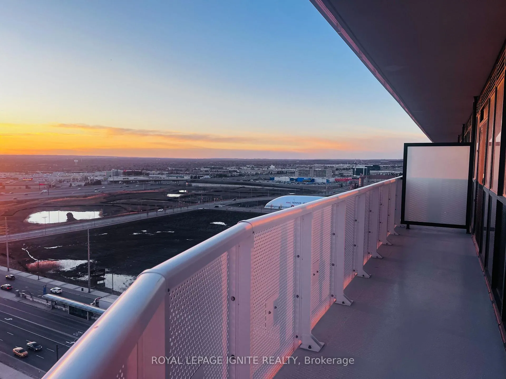 Photo 25 of Unit 1806, 225 Commerce Street, Vaughan, Vaughan Corporate Centre — HOMEH