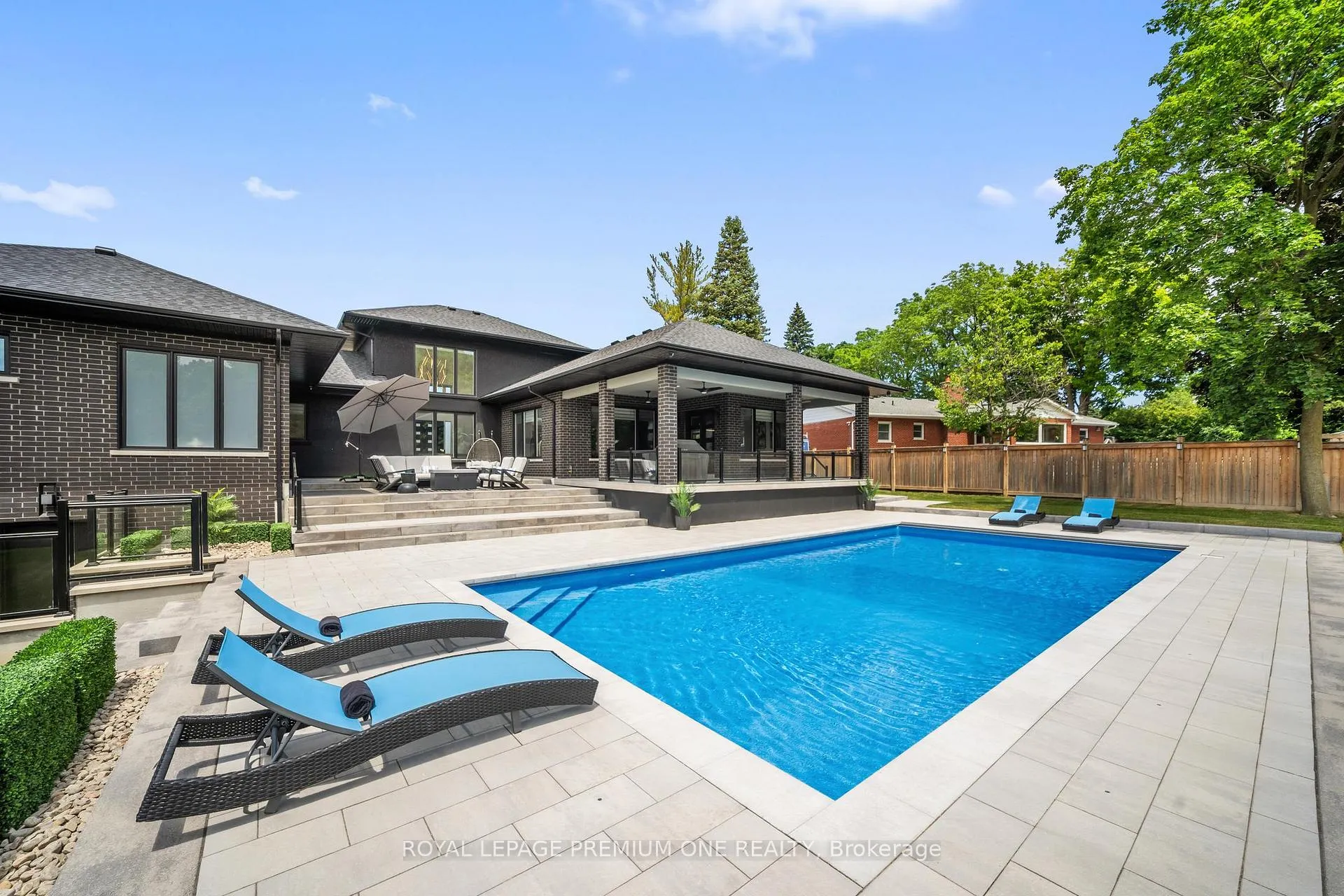 Photo 5 of 11 Hollywood Crescent, King, Nobleton — HOMEH
