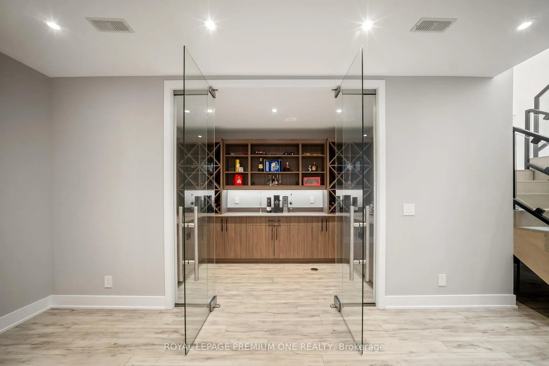 Photo 32 of 11 Hollywood Crescent, King, Nobleton — HOMEH