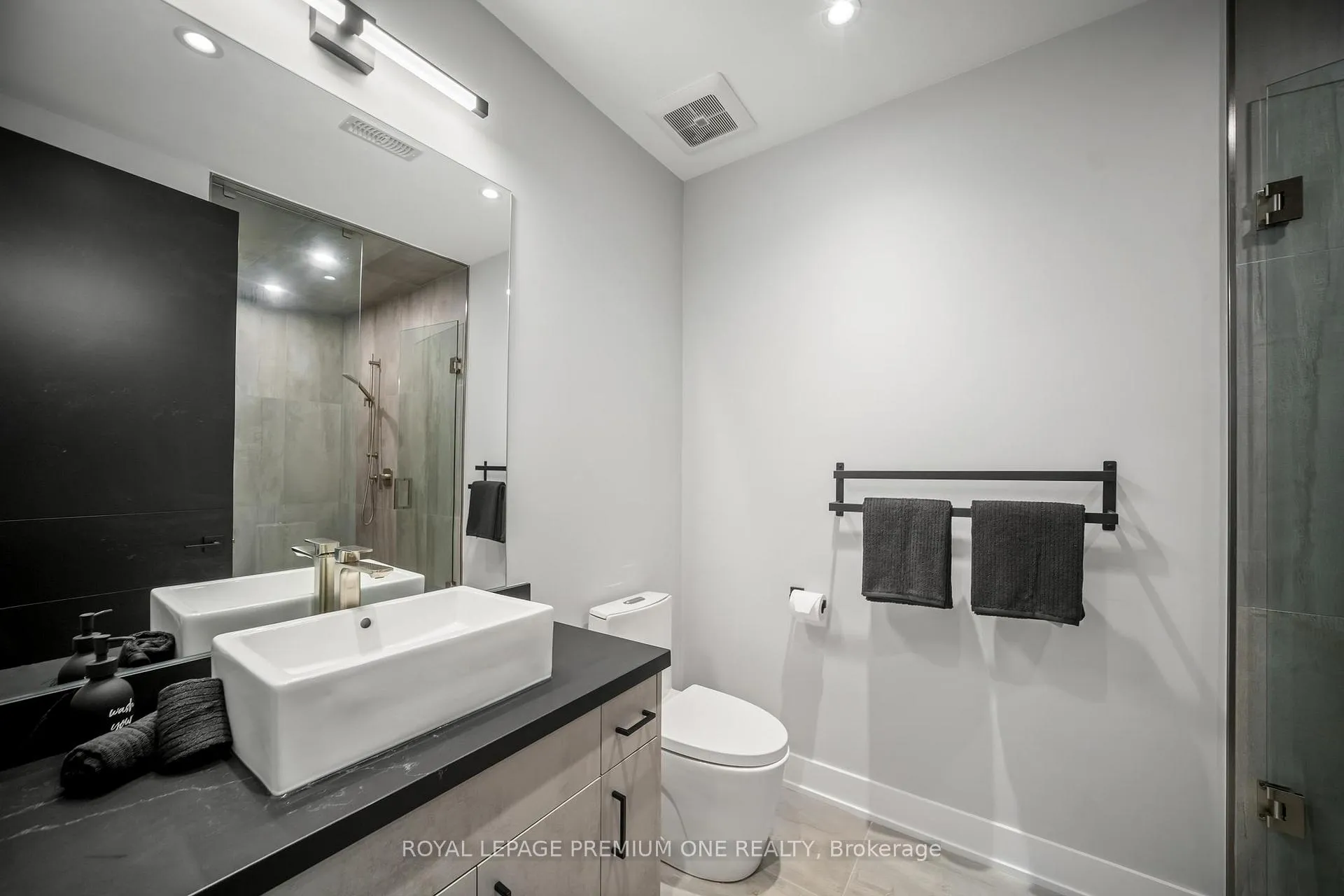 Photo 39 of 11 Hollywood Crescent, King, Nobleton — HOMEH