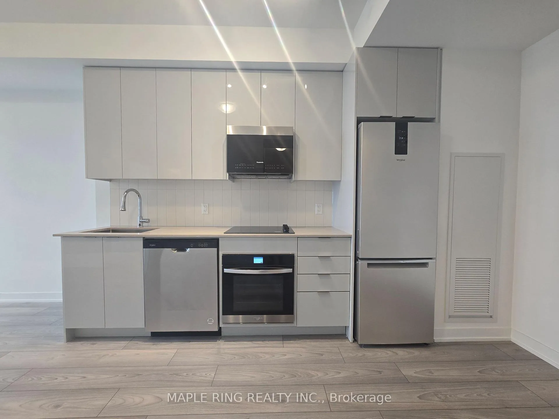 Photo 1 of Unit 2026, 498 Caldari Road, Vaughan, Concord — HOMEH