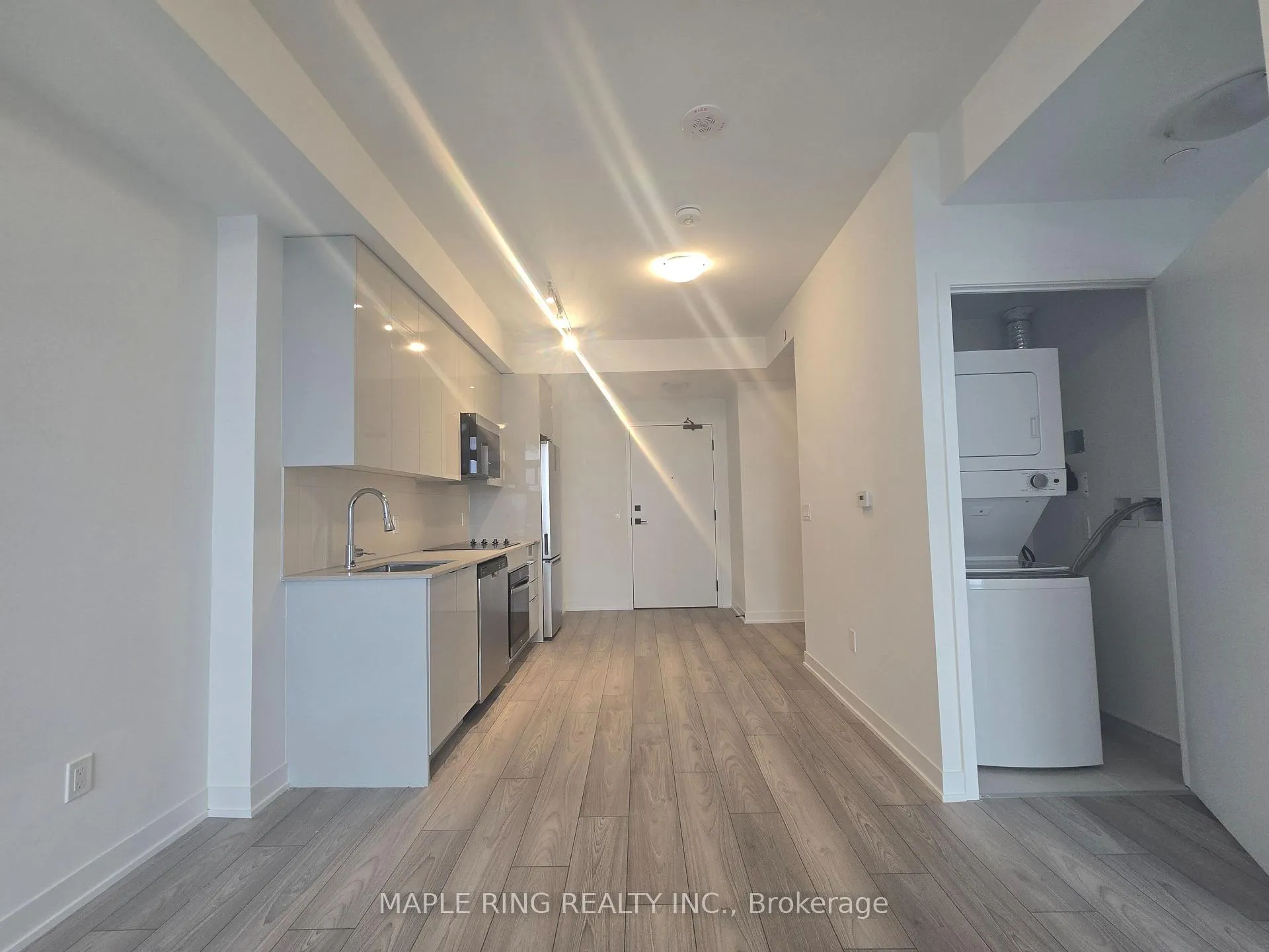Photo 6 of Unit 2026, 498 Caldari Road, Vaughan, Concord — HOMEH