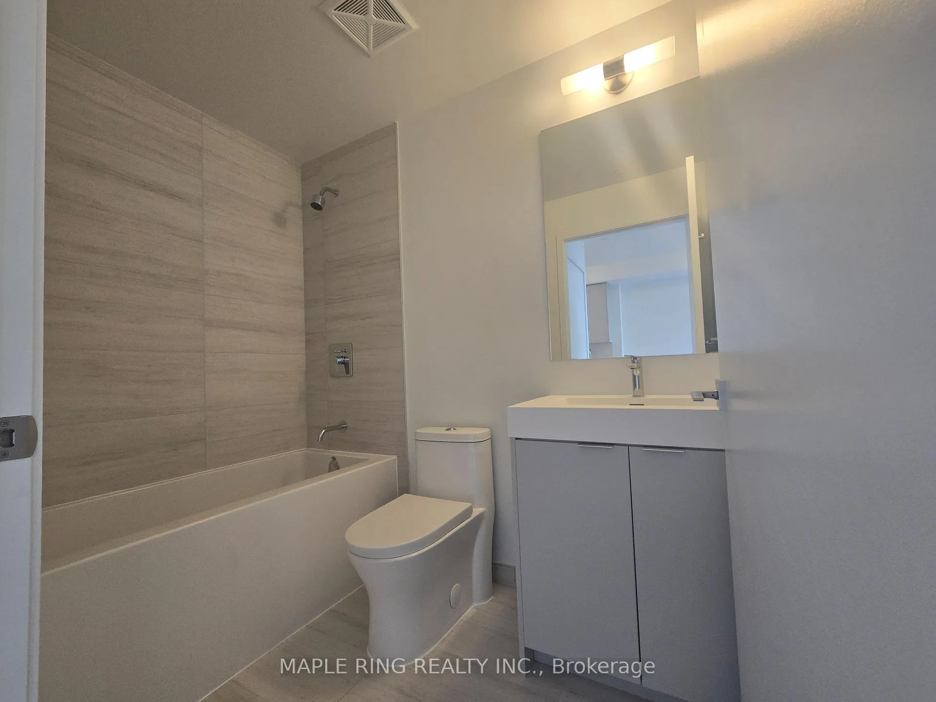 Photo 8 of Unit 2026, 498 Caldari Road, Vaughan, Concord — HOMEH
