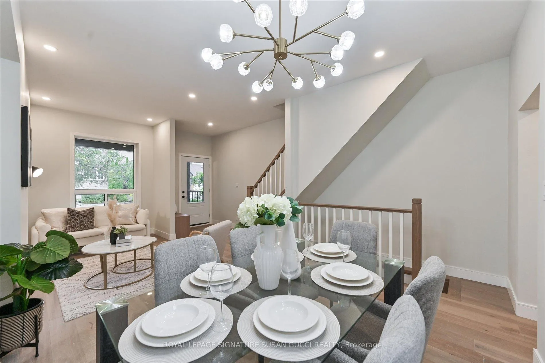 Photo 9 of 21 Frankdale Avenue, Toronto, Danforth Village-East York — HOMEH