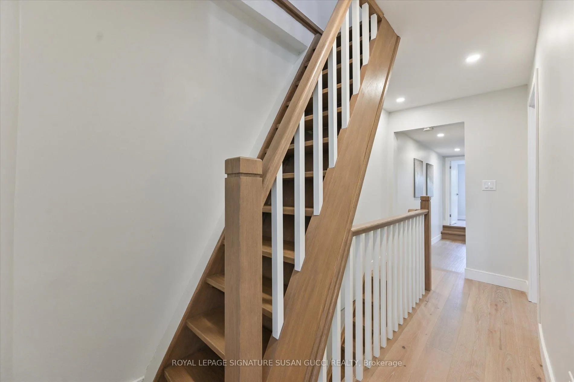 Photo 18 of 21 Frankdale Avenue, Toronto, Danforth Village-East York — HOMEH