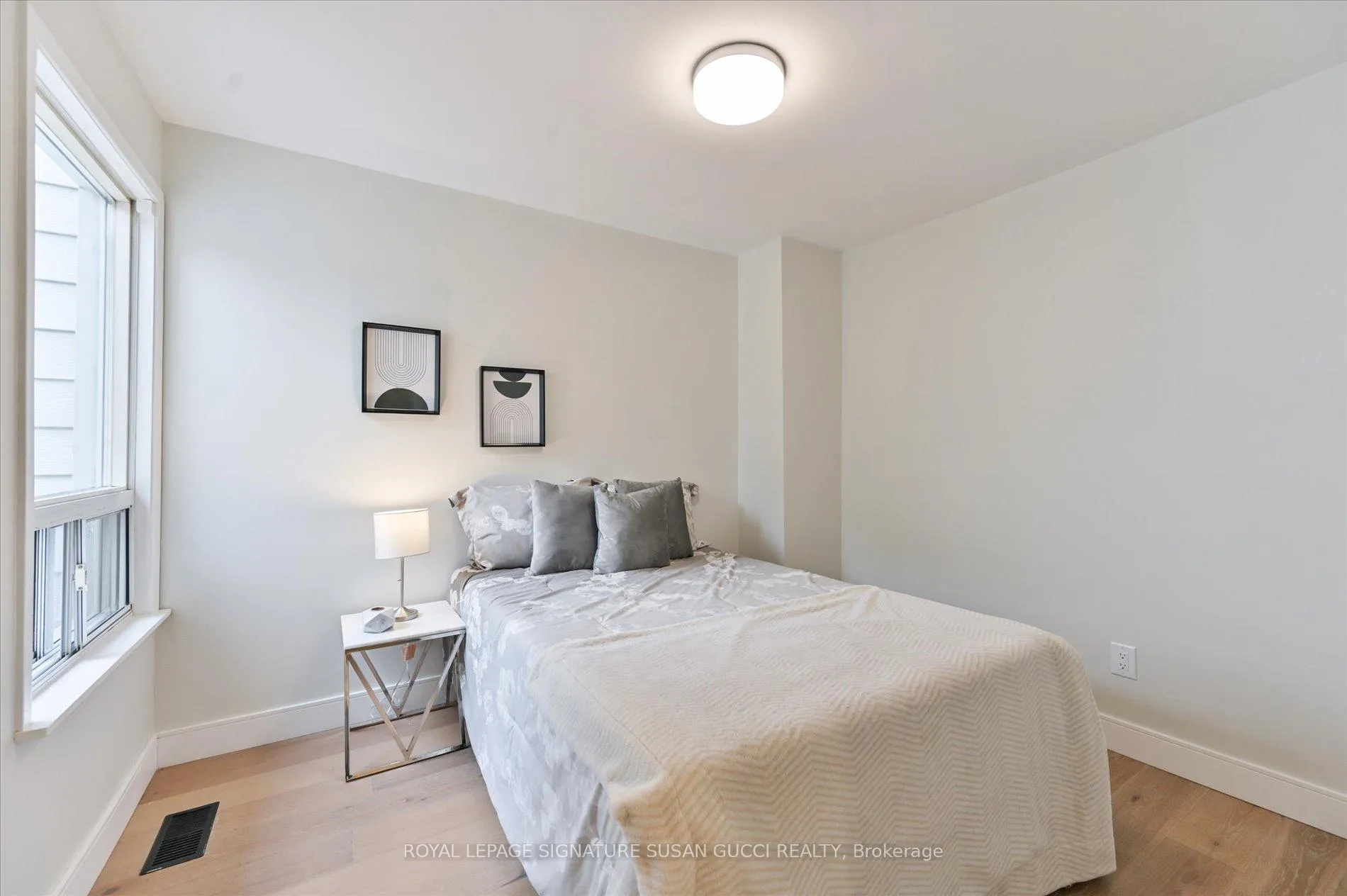 Photo 22 of 21 Frankdale Avenue, Toronto, Danforth Village-East York — HOMEH