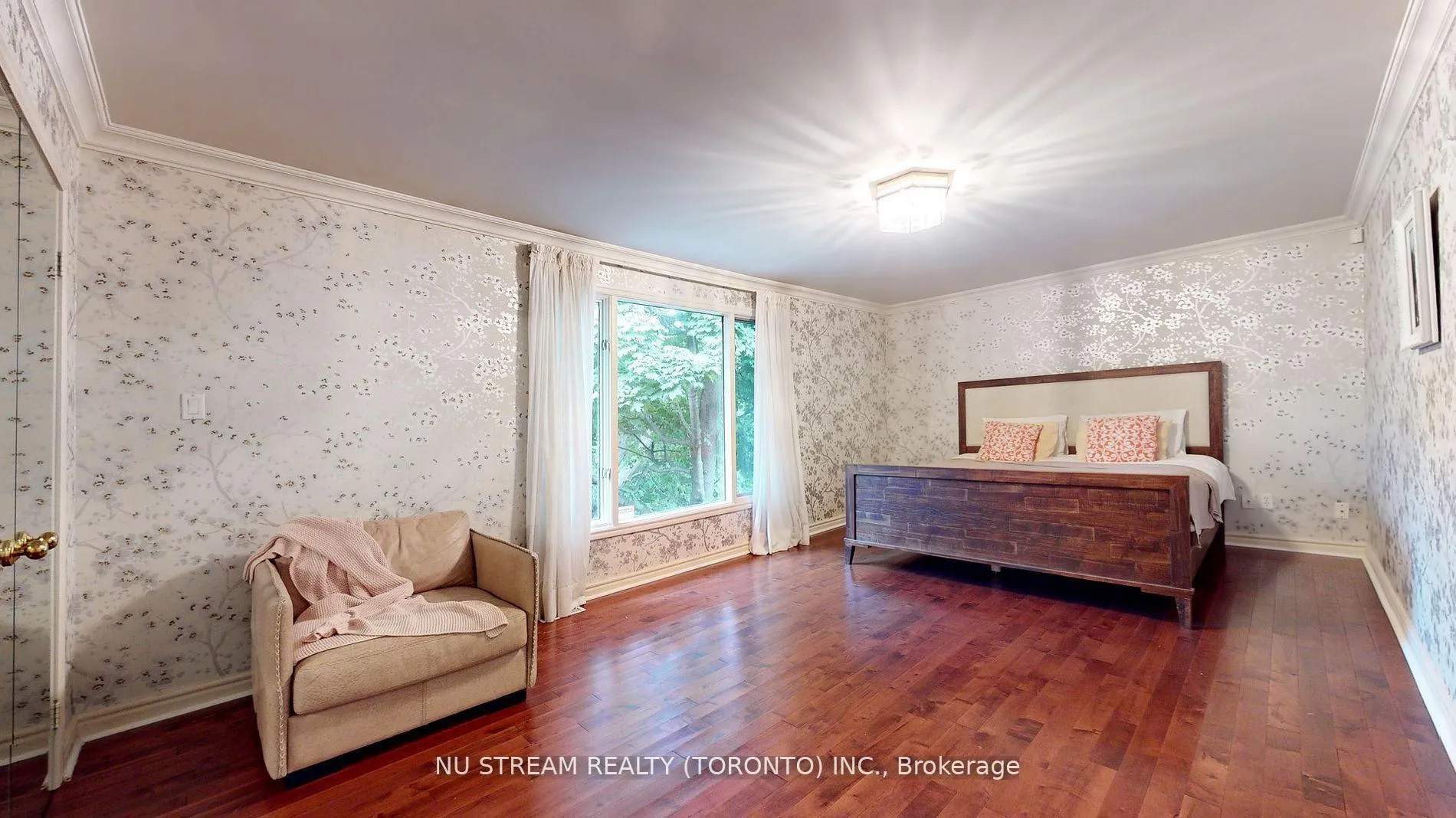 Photo 15 of 161 Rose Green Drive, Vaughan, Uplands — HOMEH
