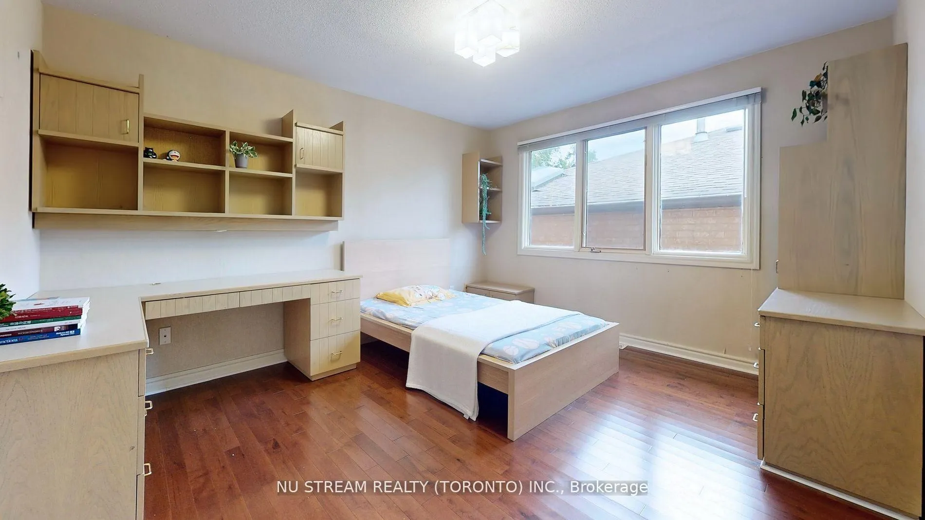 Photo 18 of 161 Rose Green Drive, Vaughan, Uplands — HOMEH