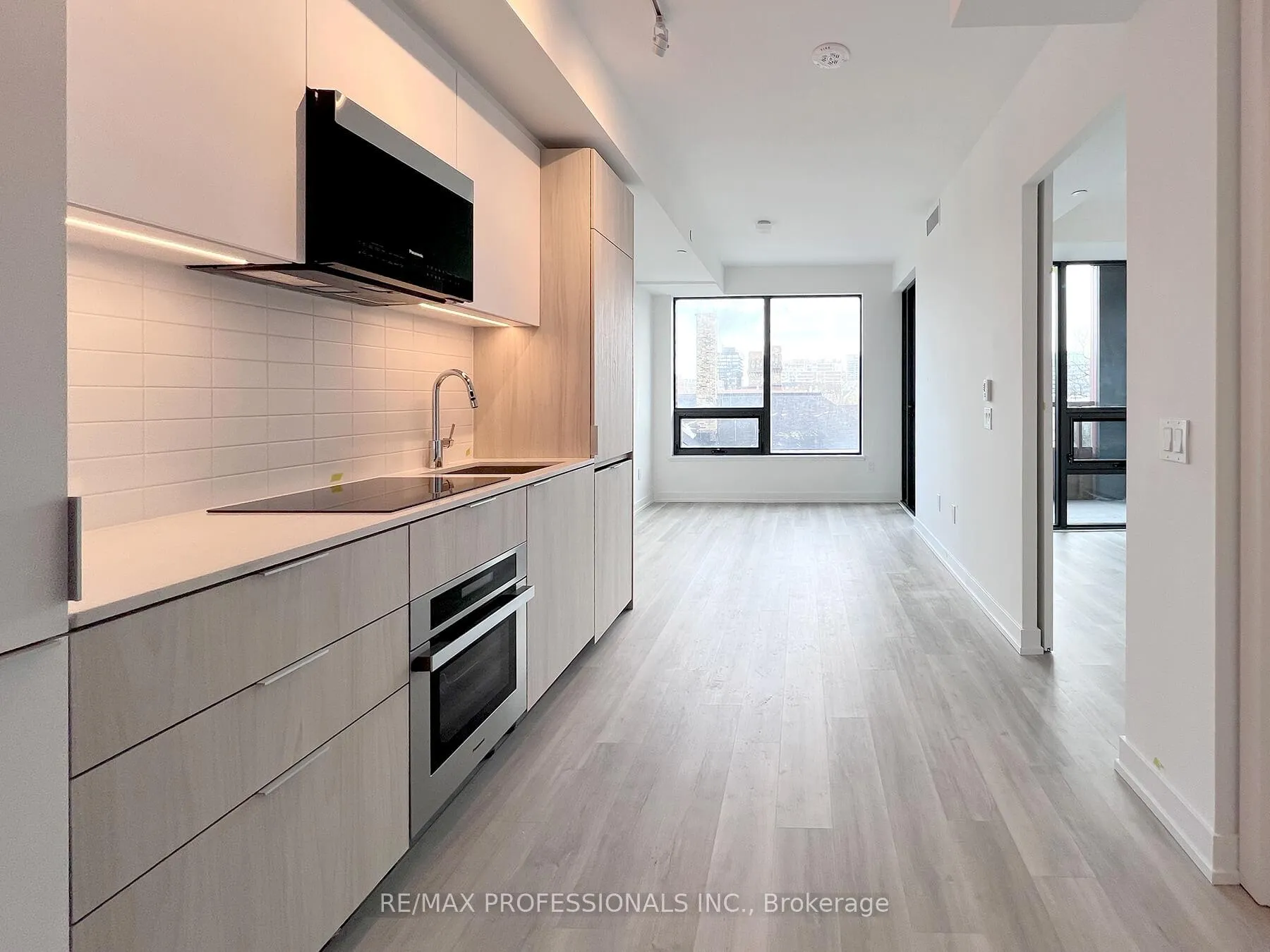 Photo 2 of Unit 411, 28 Eastern Avenue, Toronto, Moss Park — HOMEH