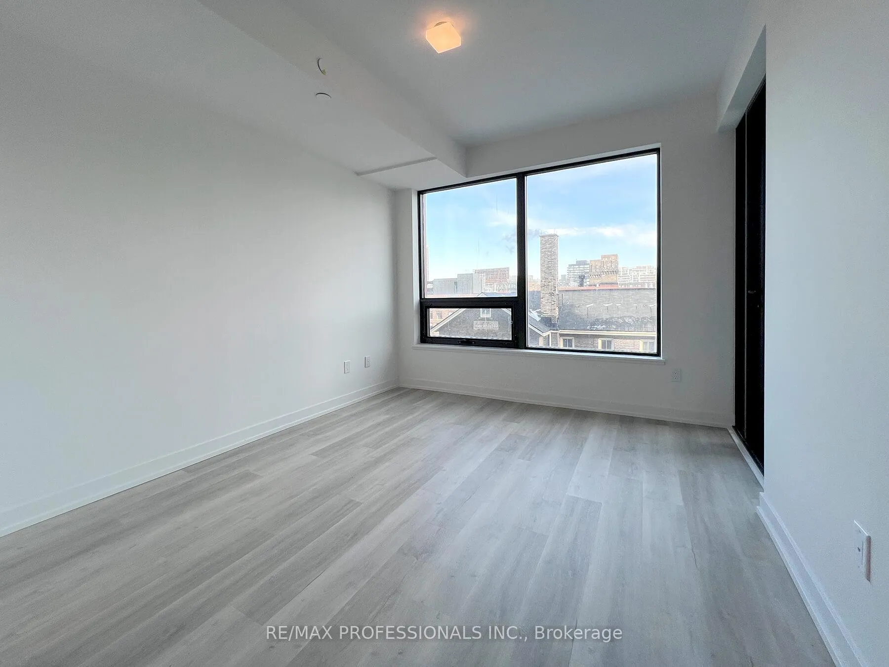 Photo 3 of Unit 411, 28 Eastern Avenue, Toronto, Moss Park — HOMEH