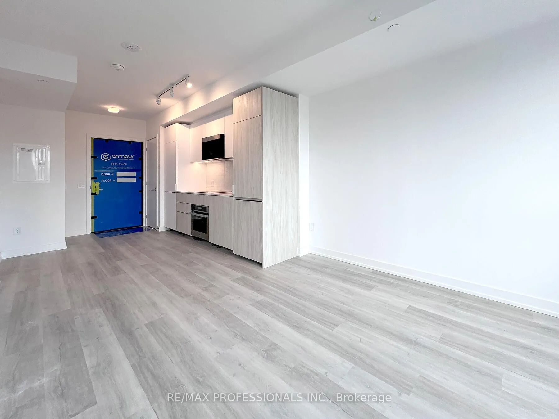 Photo 9 of Unit 411, 28 Eastern Avenue, Toronto, Moss Park — HOMEH